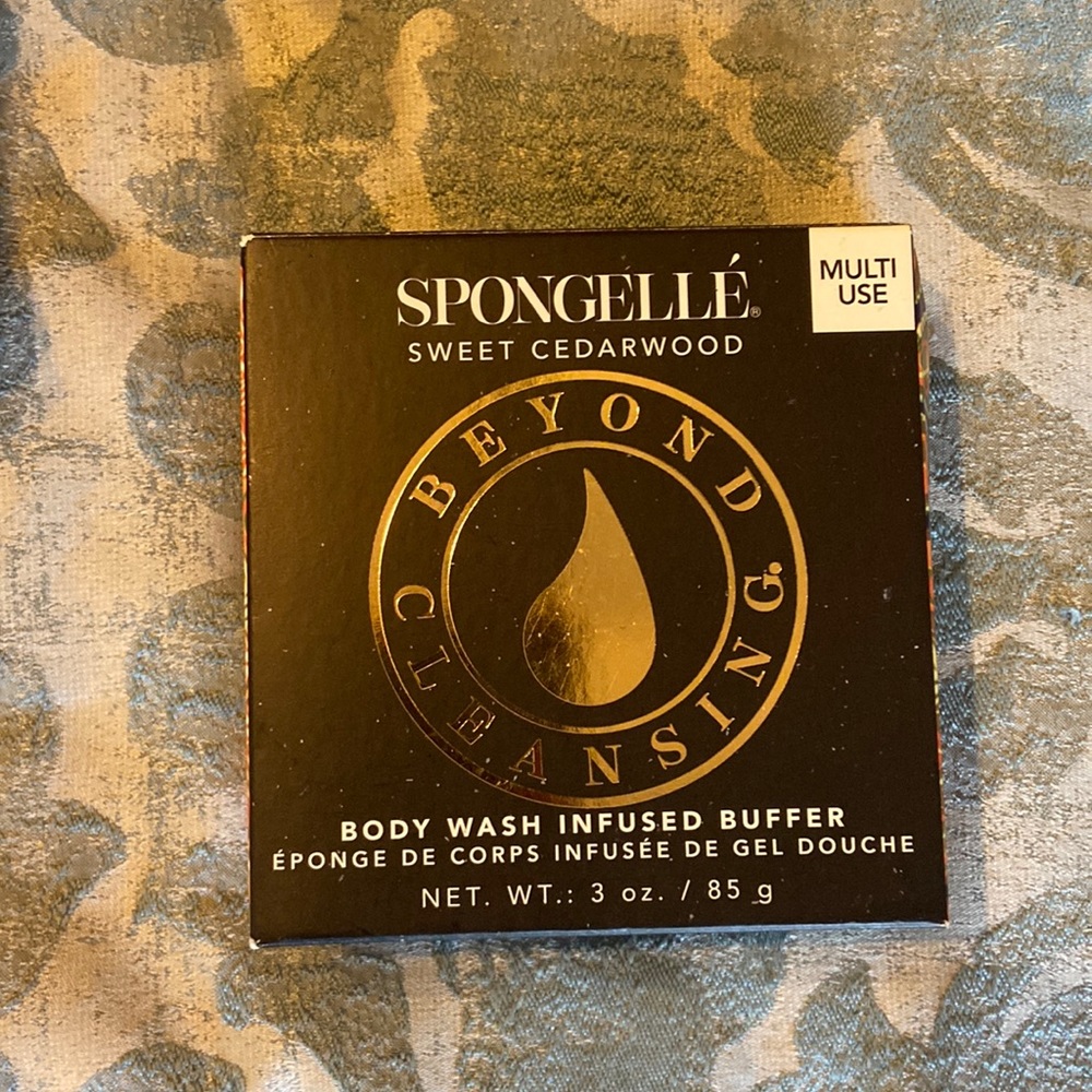 Spongelle sweet cedar wood buffer